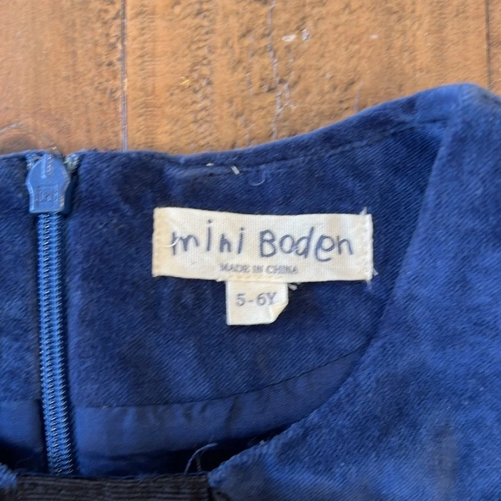 Mini Boden blue button front velvet shift dress
